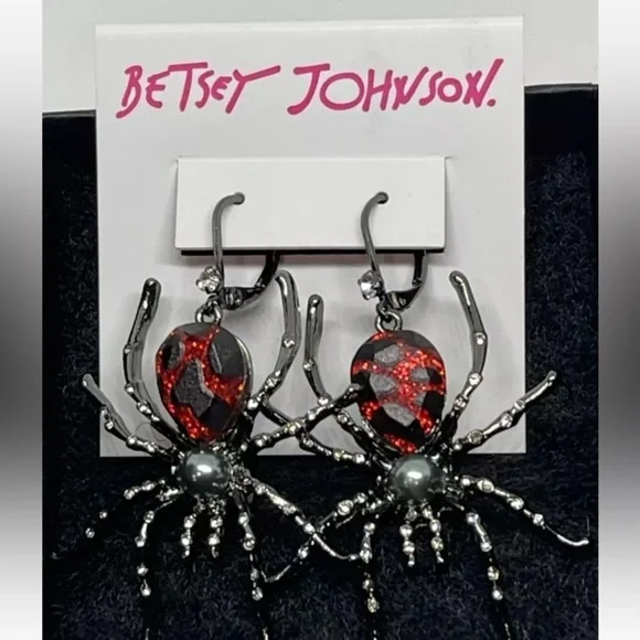 BETSEY JOHNSON Halloween Black Widow Spider Crystal-Studded Earrings NEW NWT - Picture 2 of 7
